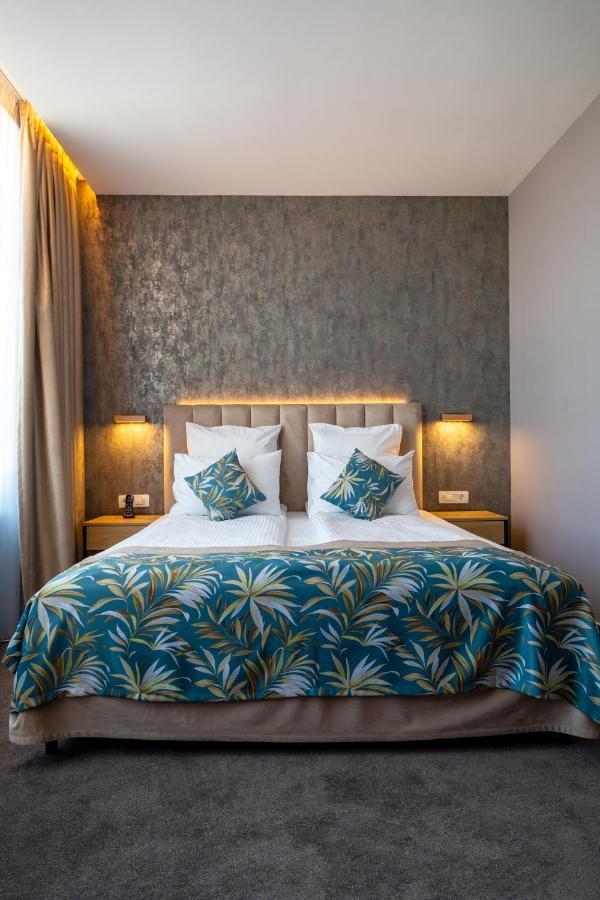 Joyme Hotel Sibiu Bagian luar foto